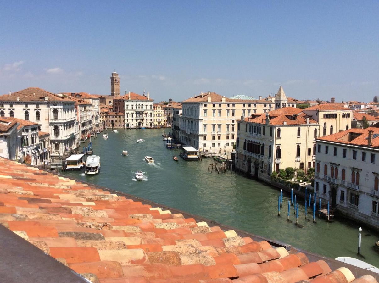 Attico Canal Grande A Palazzo Contarini Corfu Венеция Экстерьер фото