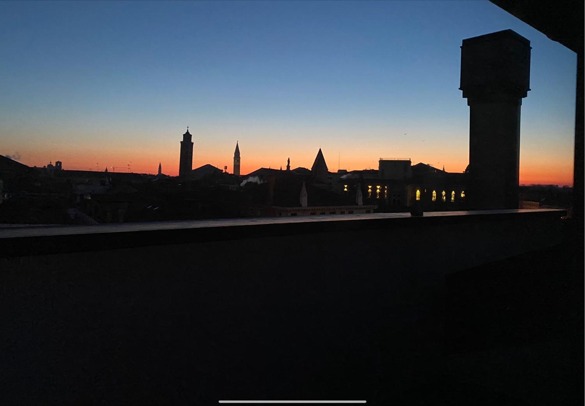 Attico Canal Grande A Palazzo Contarini Corfu Венеция Экстерьер фото