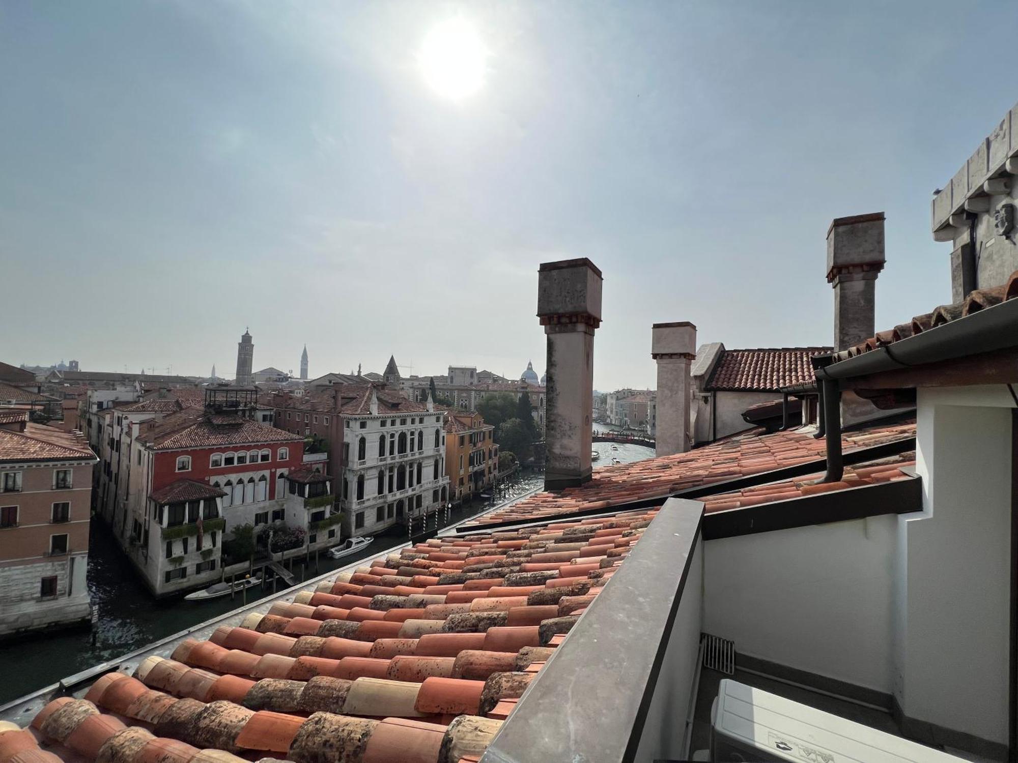 Attico Canal Grande A Palazzo Contarini Corfu Венеция Экстерьер фото